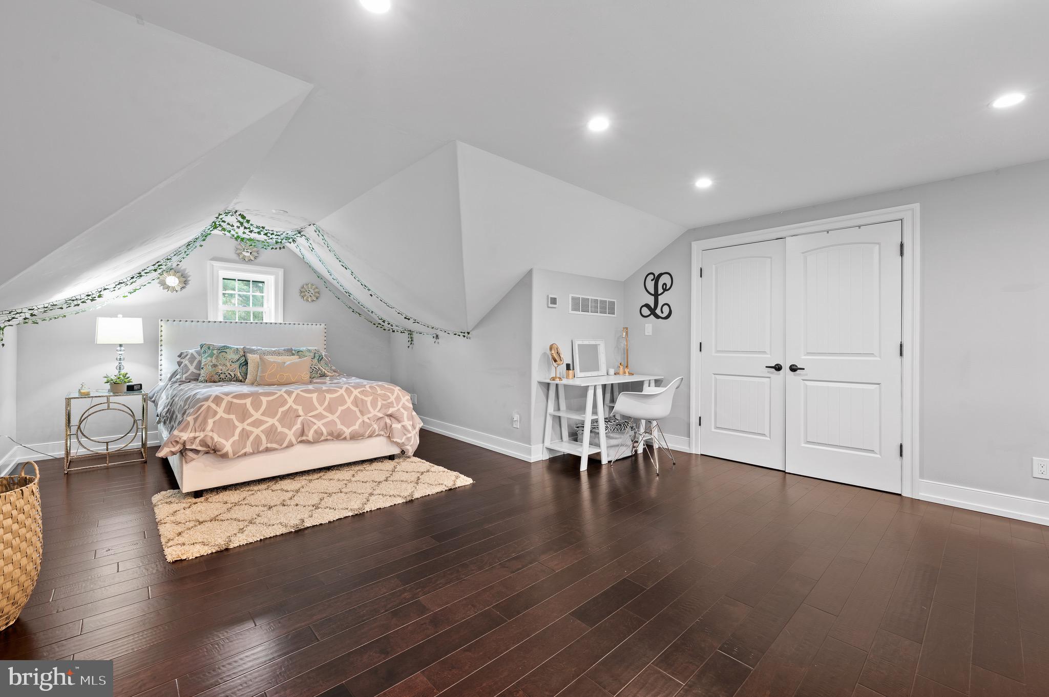 13 Laurel Circle Malvern, PA 19355 - Photo 42 of 84 Second Level Bedroom