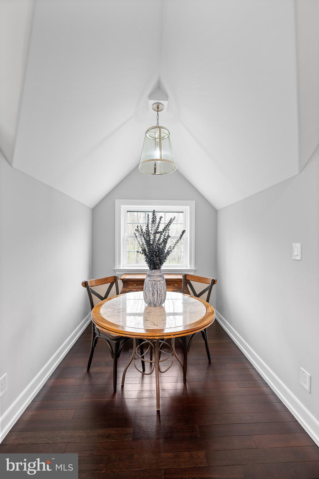 13 Laurel Circle Malvern, PA 19355 - Photo 66 of 84 Second Level Seating/Area