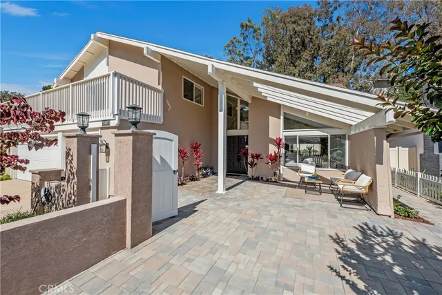$2,861,800 | 5497 Coral Reef Avenue, La Jolla, CA 92037