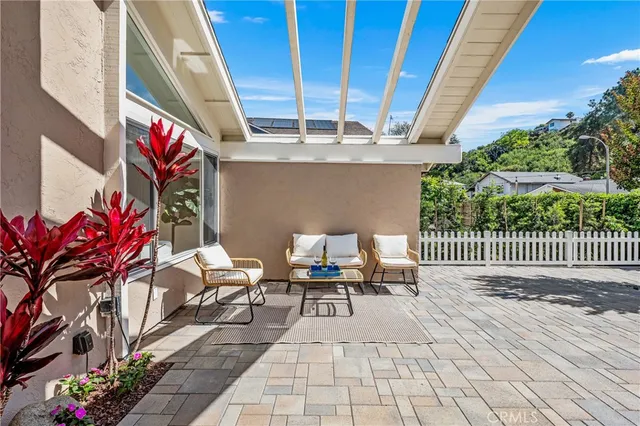 $2,861,800 | 5497 Coral Reef Avenue, La Jolla, CA 92037