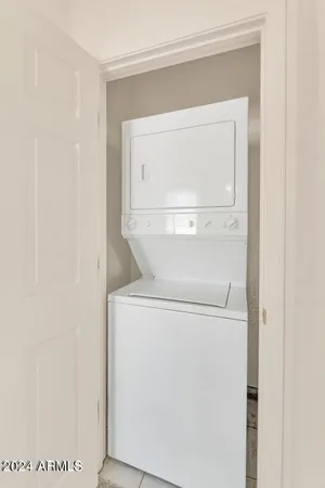 $1,950 | 3541 West Marconi Avenue, Phoenix, AZ 85053