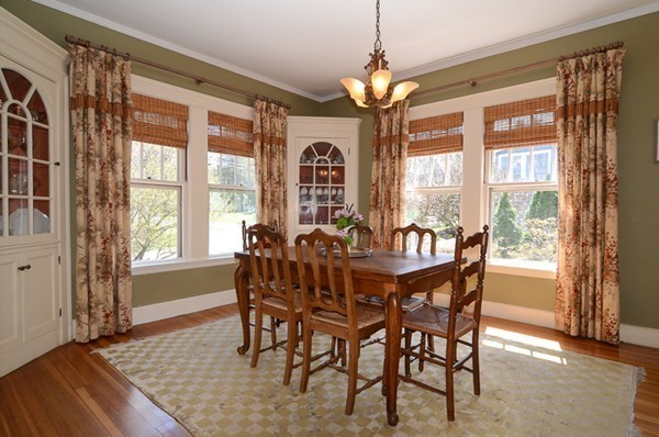 16 Riverdale Road Wellesley, MA 02481 - Photo 5 of 22