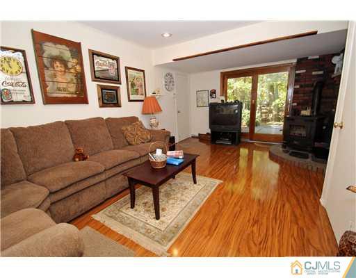 4 Churchill Road East Brunswick, NJ 08816 - Photo 11 of 25 Gallery Image 11