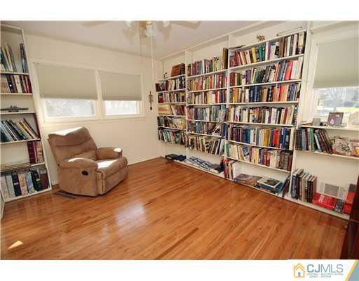 4 Churchill Road East Brunswick, NJ 08816 - Photo 19 of 25 Gallery Image 19