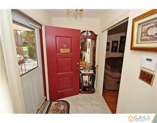 4 Churchill Road East Brunswick, NJ 08816 - Photo 3 of 25 Gallery Image 3