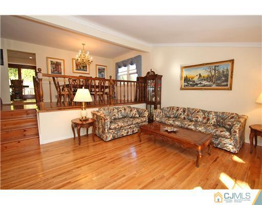 4 Churchill Road East Brunswick, NJ 08816 - Photo 5 of 25 Gallery Image 5