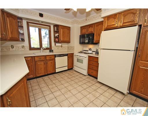 4 Churchill Road East Brunswick, NJ 08816 - Photo 10 of 25 Gallery Image 10