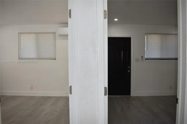 $2,000 | 900 Northwest 8th Avenue, Unit 1, Pompano Beach, FL 33060