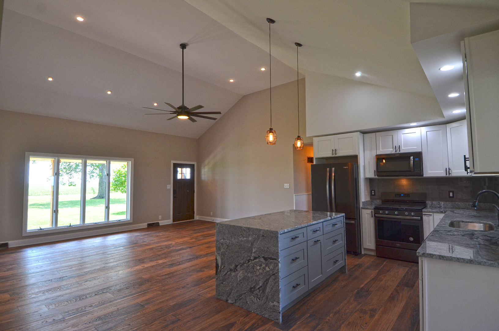 1449 North 36th Road Ottawa, IL 61350 - Photo 28 of 48