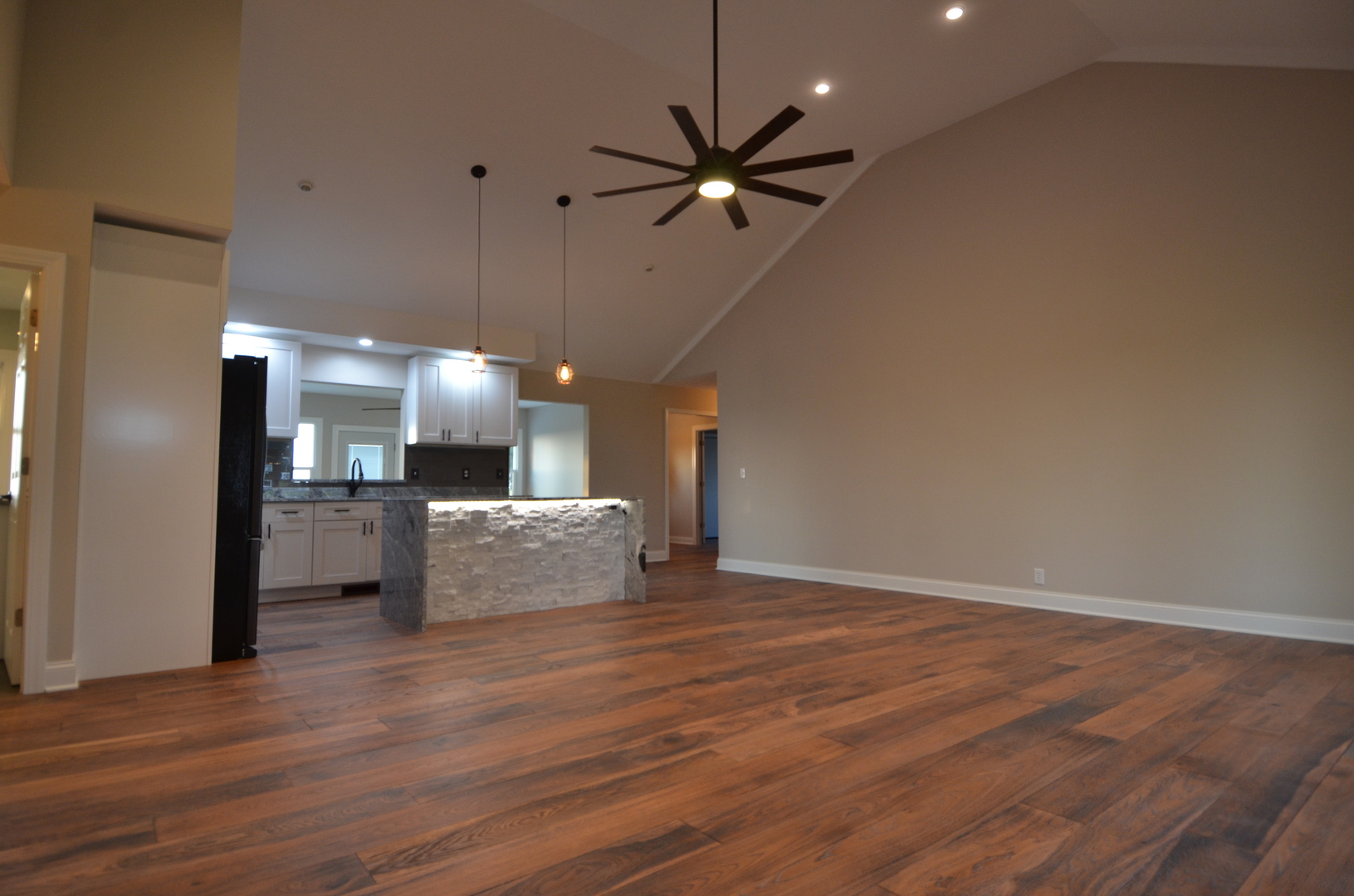 1449 North 36th Road Ottawa, IL 61350 - Photo 29 of 48