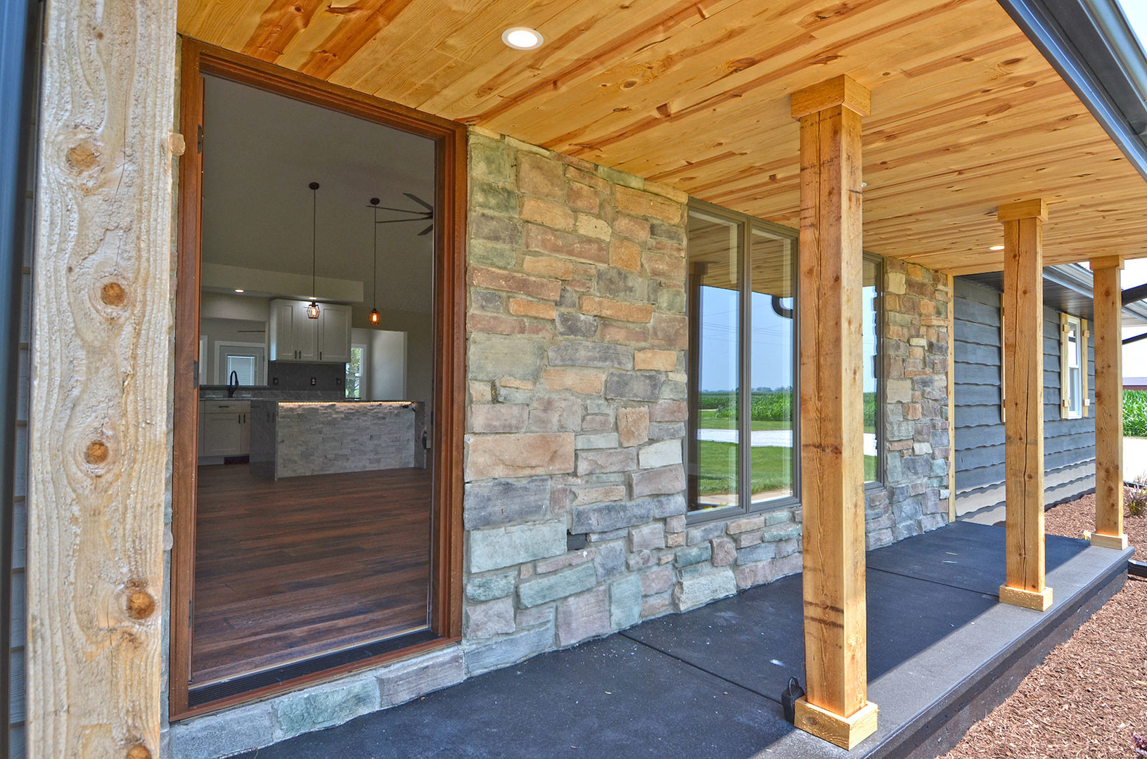 1449 North 36th Road Ottawa, IL 61350 - Photo 4 of 48