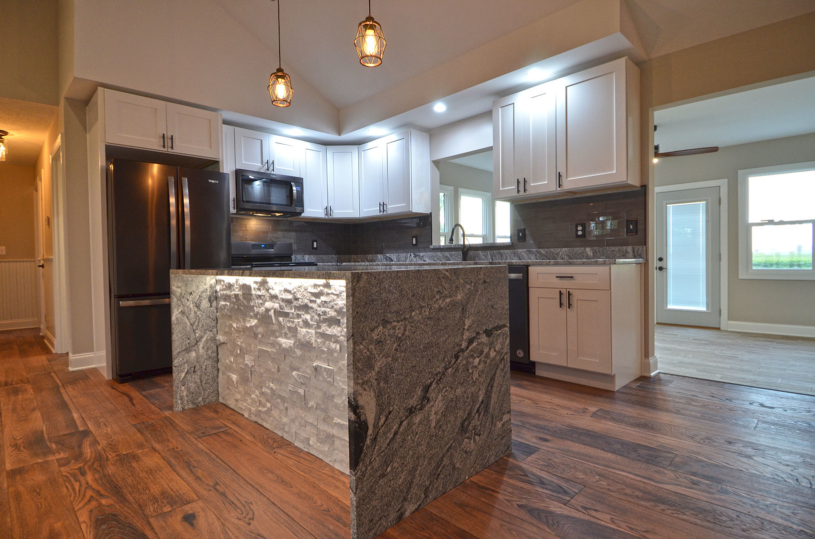 1449 North 36th Road Ottawa, IL 61350 - Photo 31 of 48