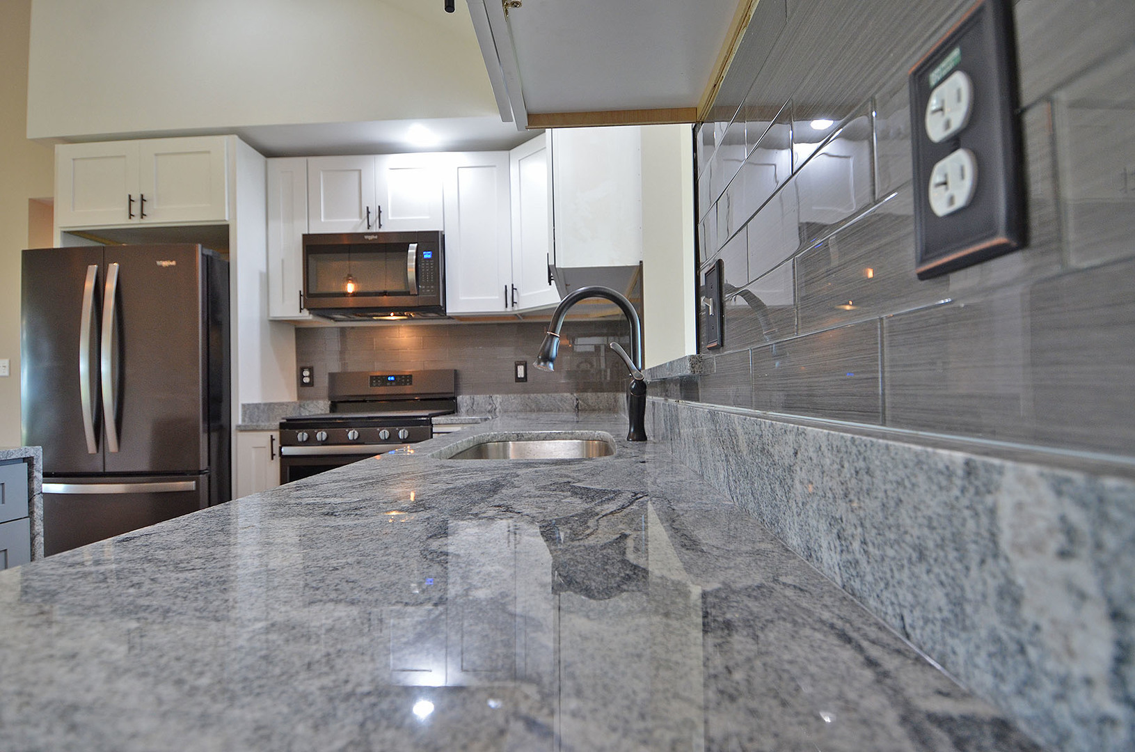 1449 North 36th Road Ottawa, IL 61350 - Photo 9 of 48