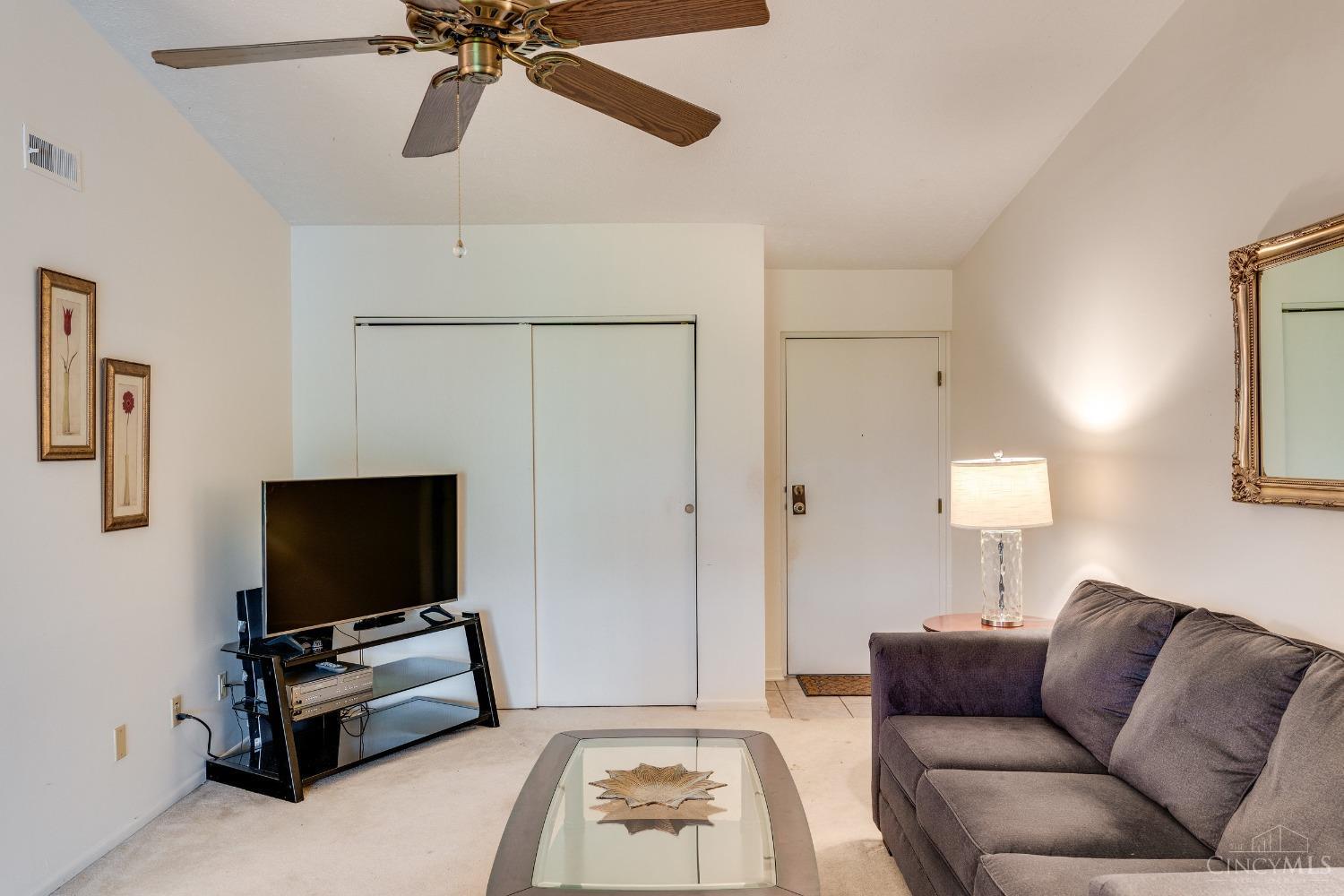 4274 Paul Road, Unit 31 Cincinnati, OH 45238 - Photo 4 of 26 Gallery Image 4