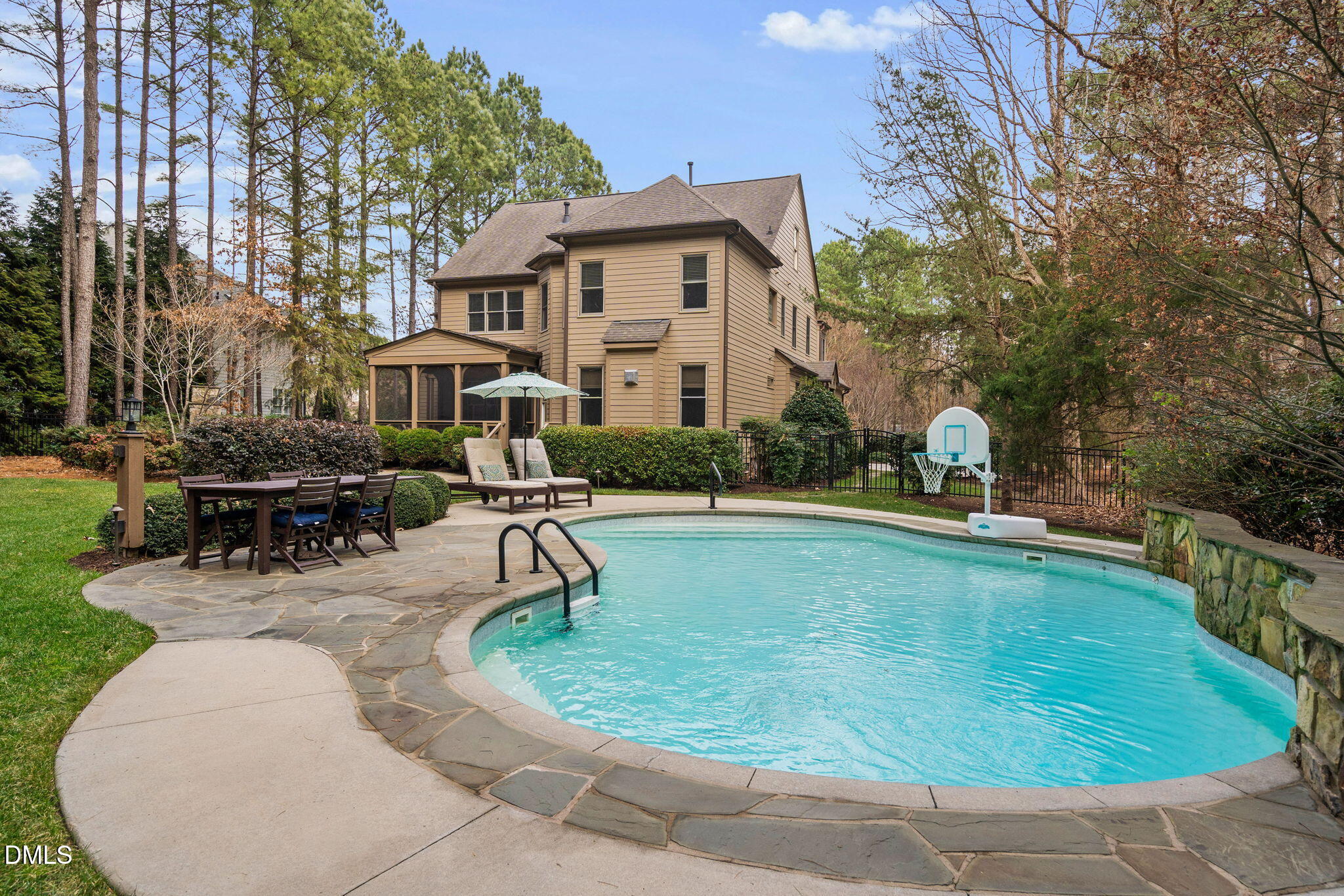 208 Dartmoor Lane Raleigh, NC 27614 - Photo 18 of 27 53-web-or-mls-208-dartmoor-ln