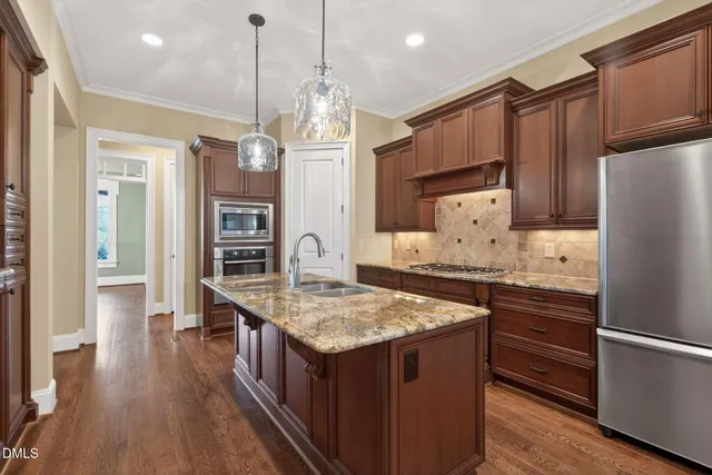 $1,389,000 | 208 Dartmoor Lane, Raleigh, NC 27614