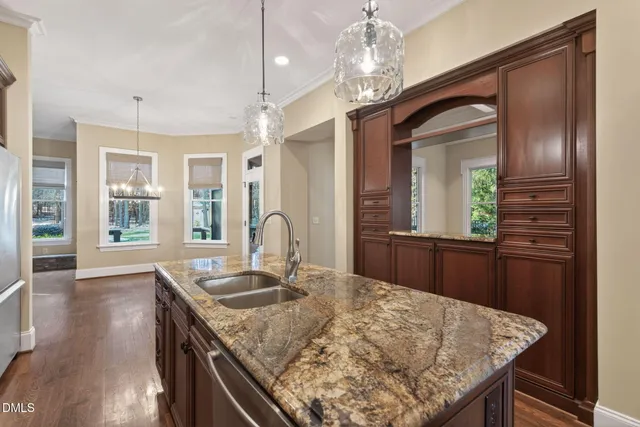 $1,389,000 | 208 Dartmoor Lane, Raleigh, NC 27614