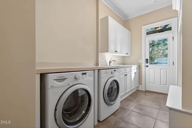 $1,389,000 | 208 Dartmoor Lane, Raleigh, NC 27614