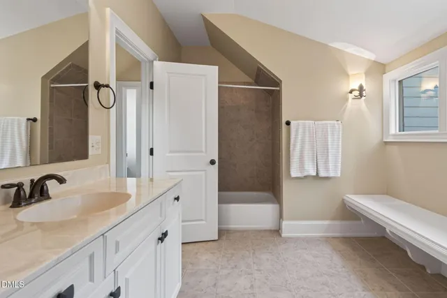 $1,389,000 | 208 Dartmoor Lane, Raleigh, NC 27614