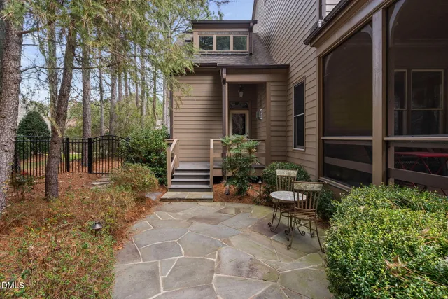 $1,389,000 | 208 Dartmoor Lane, Raleigh, NC 27614