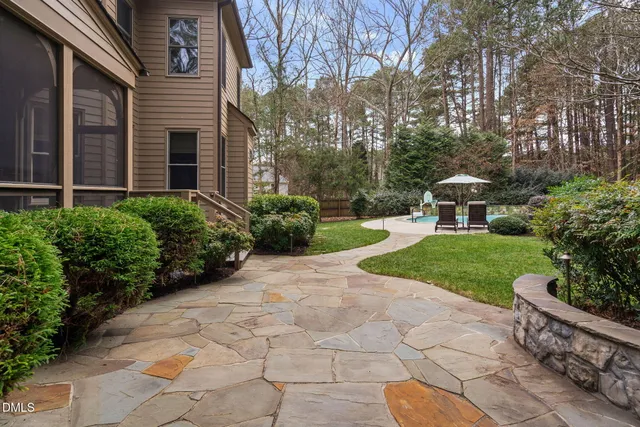 $1,389,000 | 208 Dartmoor Lane, Raleigh, NC 27614