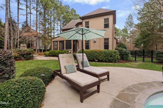 $1,389,000 | 208 Dartmoor Lane, Raleigh, NC 27614