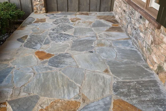 $1,389,000 | 208 Dartmoor Lane, Raleigh, NC 27614