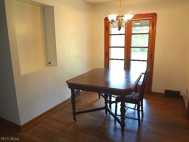 13015 Hathaway Road Garfield Heights, OH 44125 - Photo 10 of 20