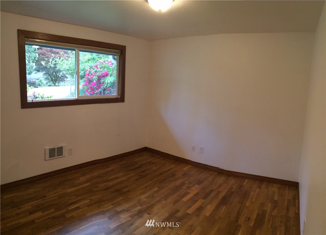 29 231st Street Southeast Bothell, WA 98021 - Photo 13 of 20
