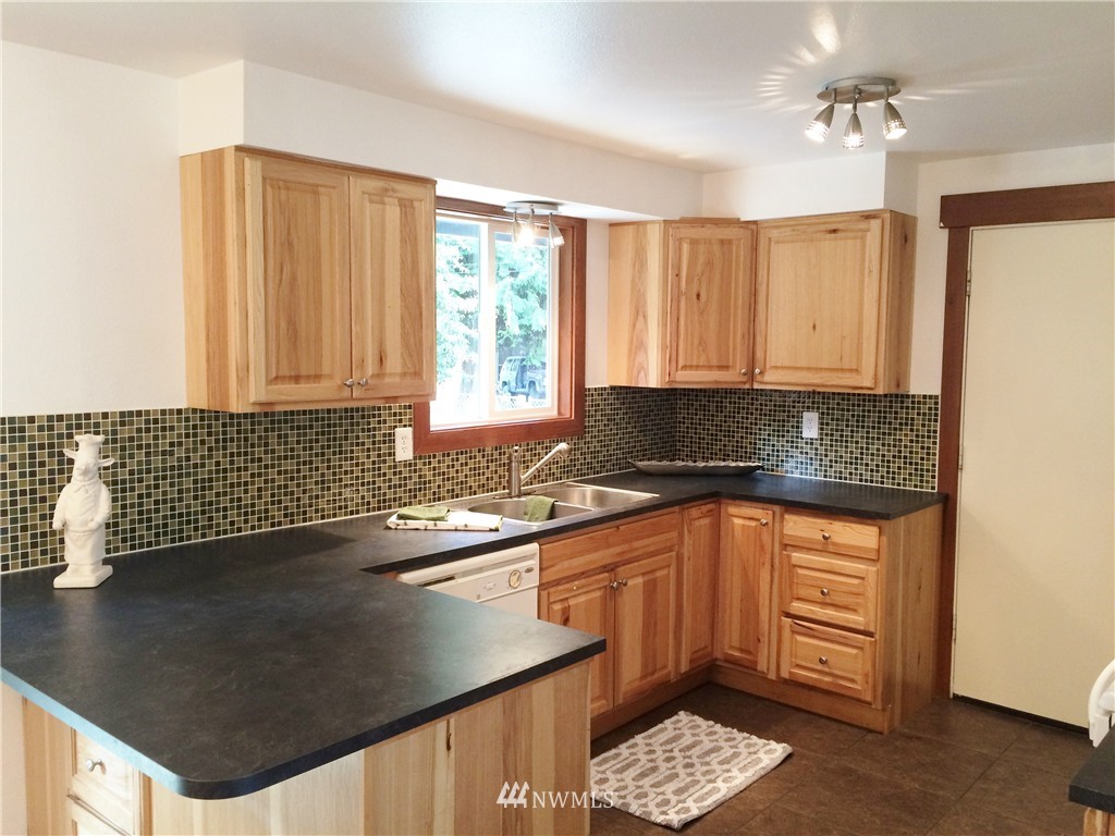 29 231st Street Southeast Bothell, WA 98021 - Photo 5 of 20