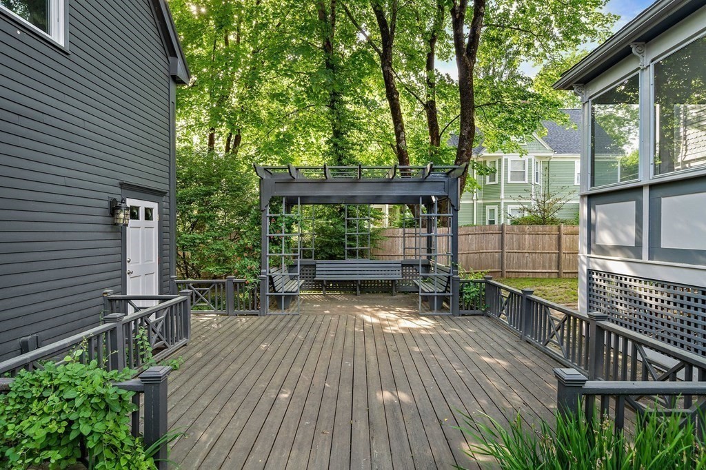 4 Oakland Road Sharon, MA 02067 - Photo 7 of 41 Gallery Image 7