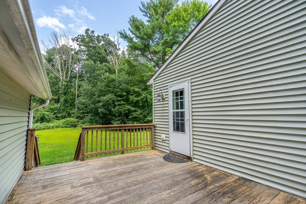 174 Osborne Road Ware, MA 01082 - Photo 5 of 32