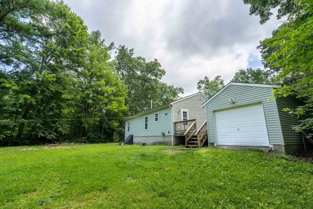 174 Osborne Road Ware, MA 01082 - Photo 7 of 32