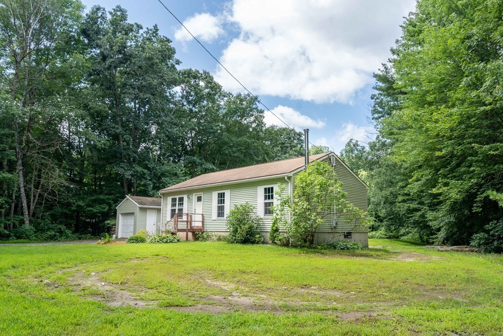 174 Osborne Road Ware, MA 01082 - Photo 8 of 32