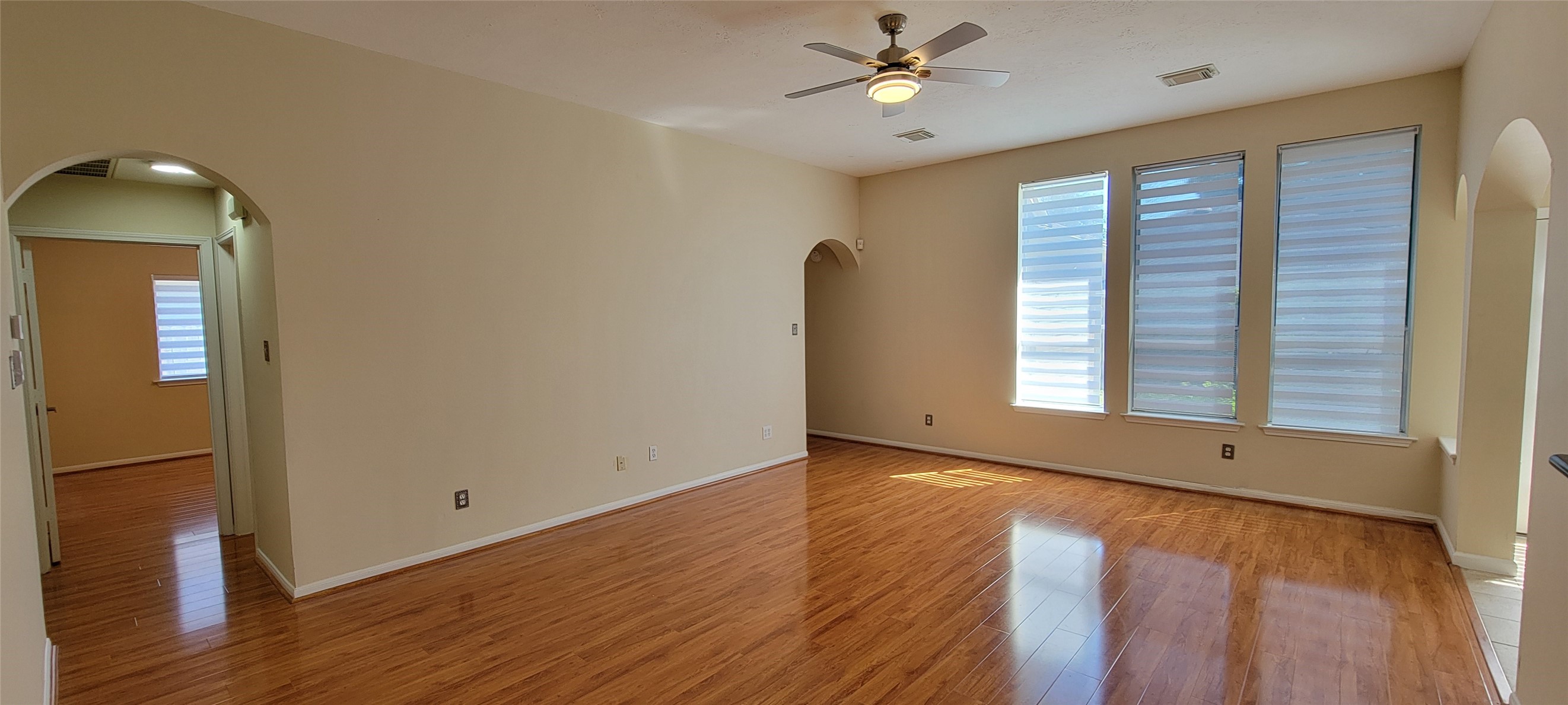 16306 April Ridge Drive Houston, TX 77083 - Photo 10 of 25