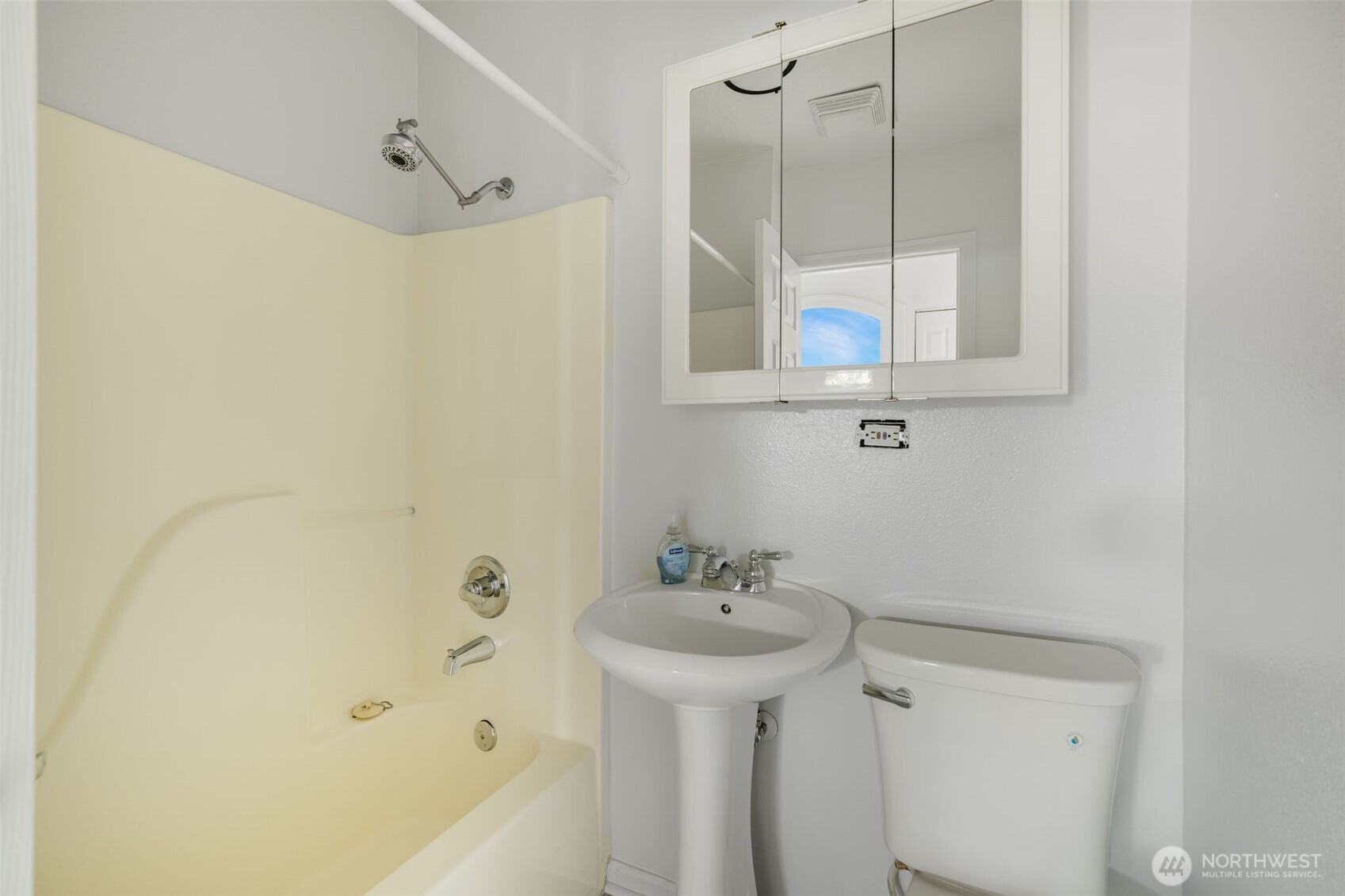 5612 Delridge Way Southwest Seattle, WA 98106 - Photo 23 of 29