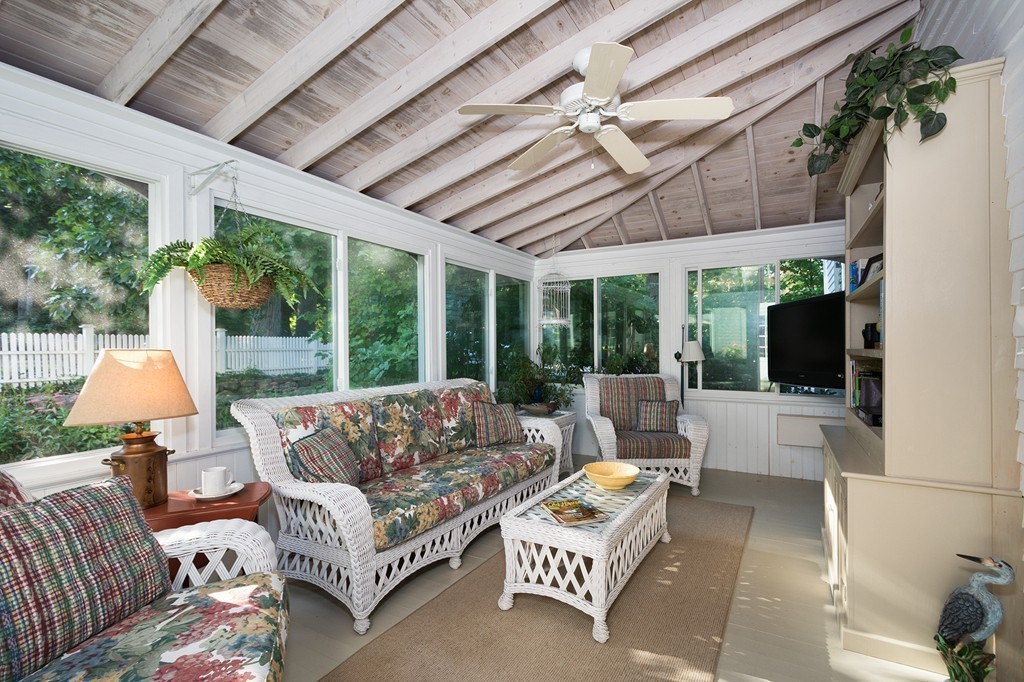 685 Highland Street Marshfield, MA 02050 - Photo 17 of 29