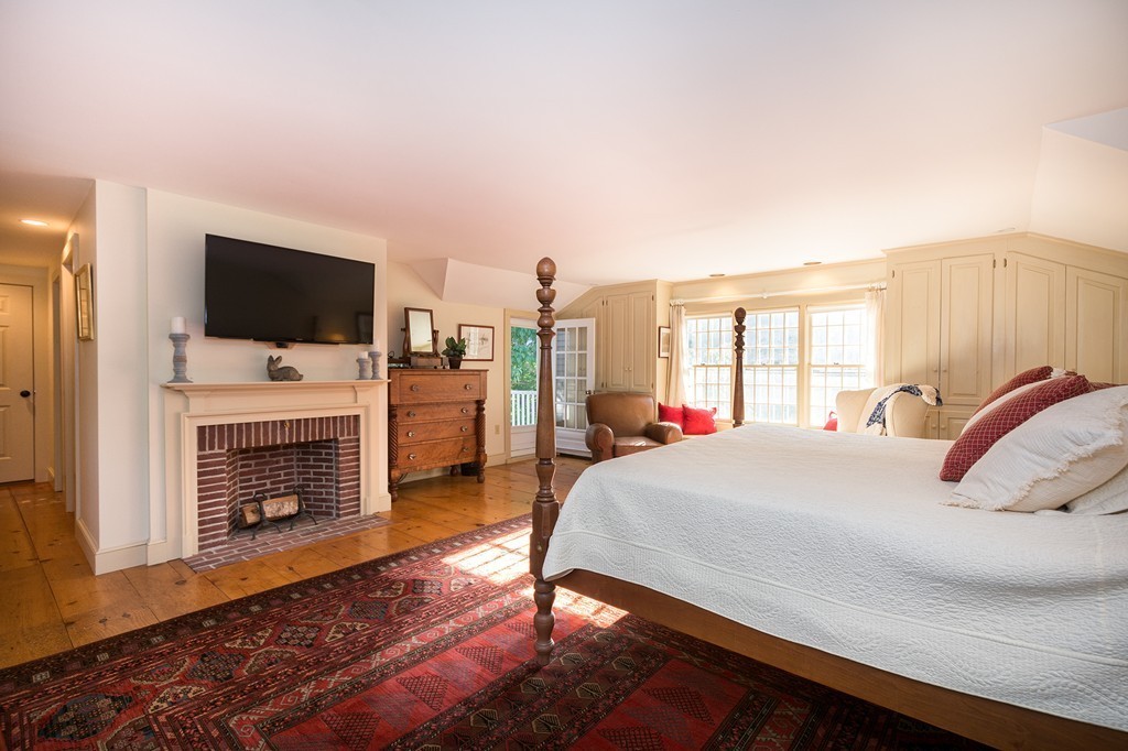 685 Highland Street Marshfield, MA 02050 - Photo 19 of 29