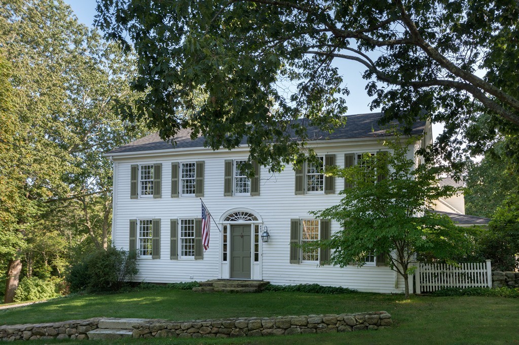 685 Highland Street Marshfield, MA 02050 - Photo 2 of 29