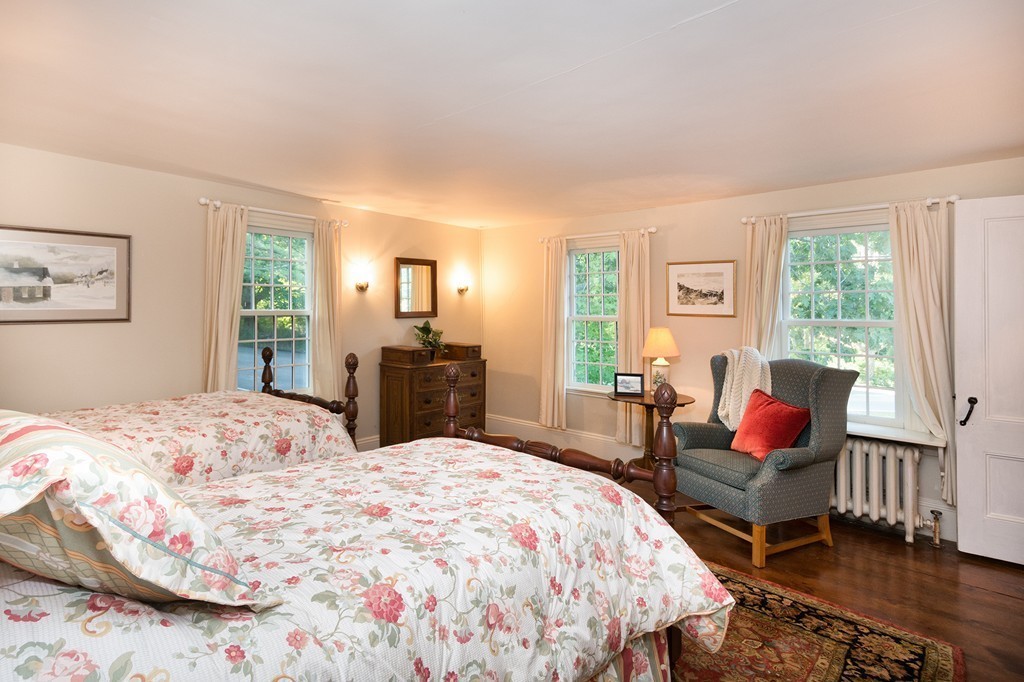 685 Highland Street Marshfield, MA 02050 - Photo 26 of 29