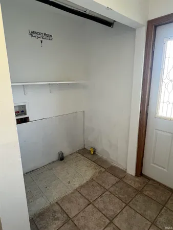 $380,000 | 10623 West 300th Street South, Lyons, IN 47443