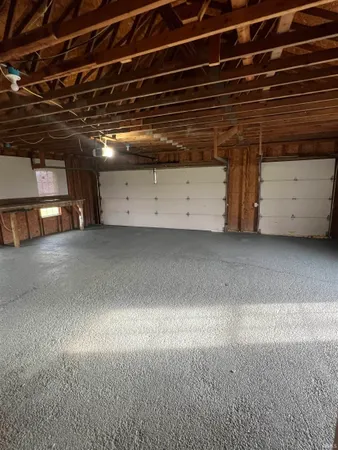 $380,000 | 10623 West 300th Street South, Lyons, IN 47443