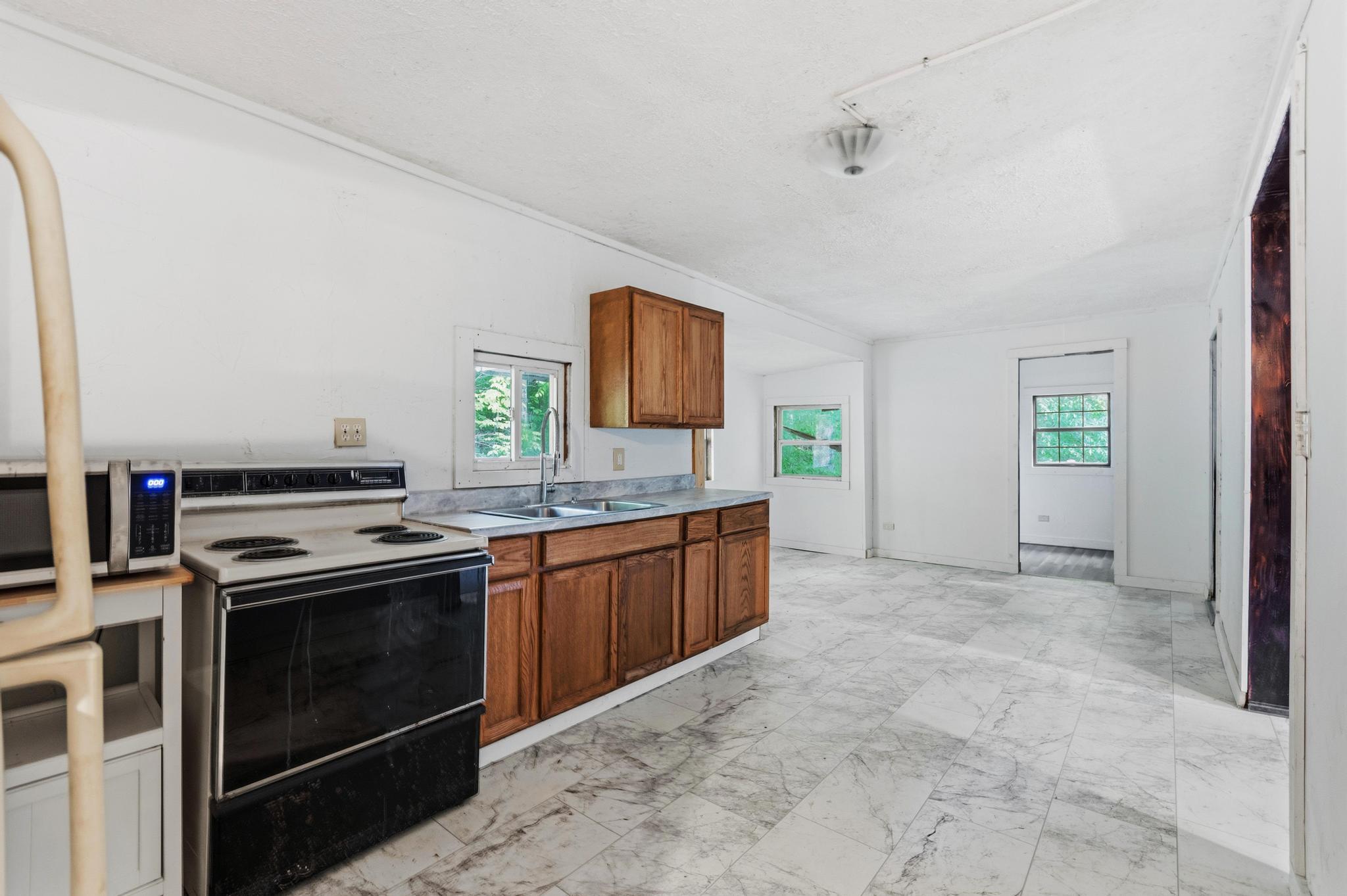 287 Dustin Road Kuttawa, KY 42055 - Photo 12 of 26 Kitchen