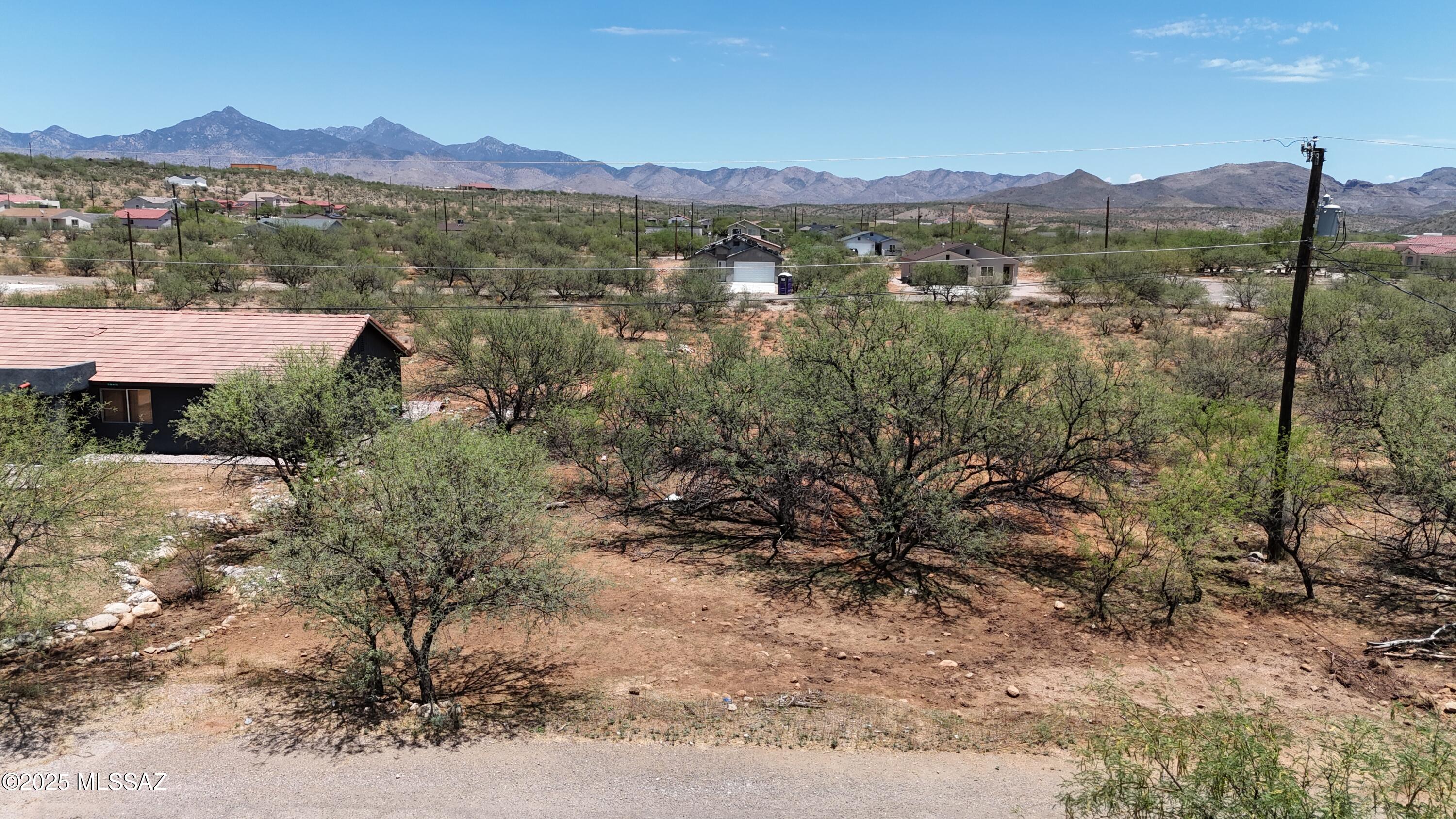 1843 Circulo Colombia, Unit 21 Rio Rico, AZ 85648 - Photo 2 of 11