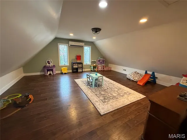 $625,000 | 155 Stepanek Road, Troy, MO 63379