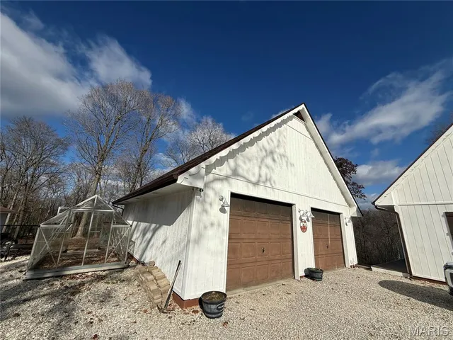 $625,000 | 155 Stepanek Road, Troy, MO 63379