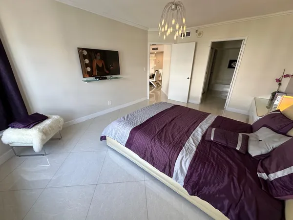 $3,100 | 19195 Northeast 36th Court, Unit 2703, Aventura, FL 33180