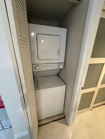 $3,100 | 19195 Northeast 36th Court, Unit 2703, Aventura, FL 33180