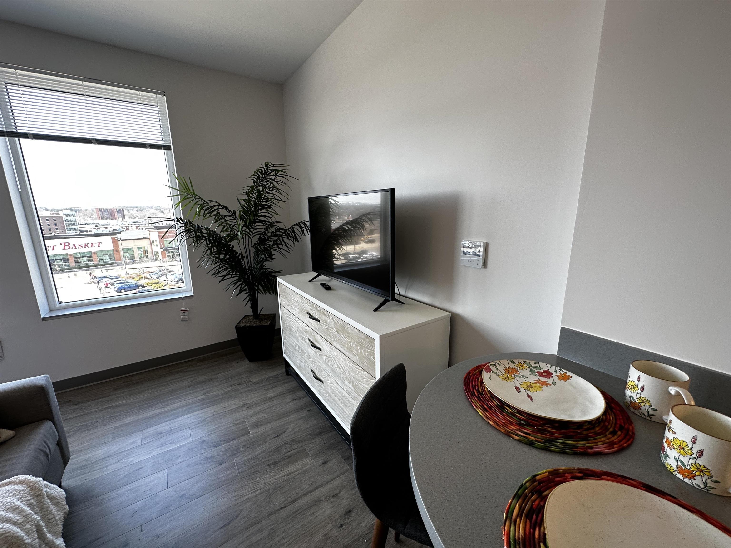 409 Elm Street, Unit 614 Manchester, NH 03101 - Photo 38 of 40