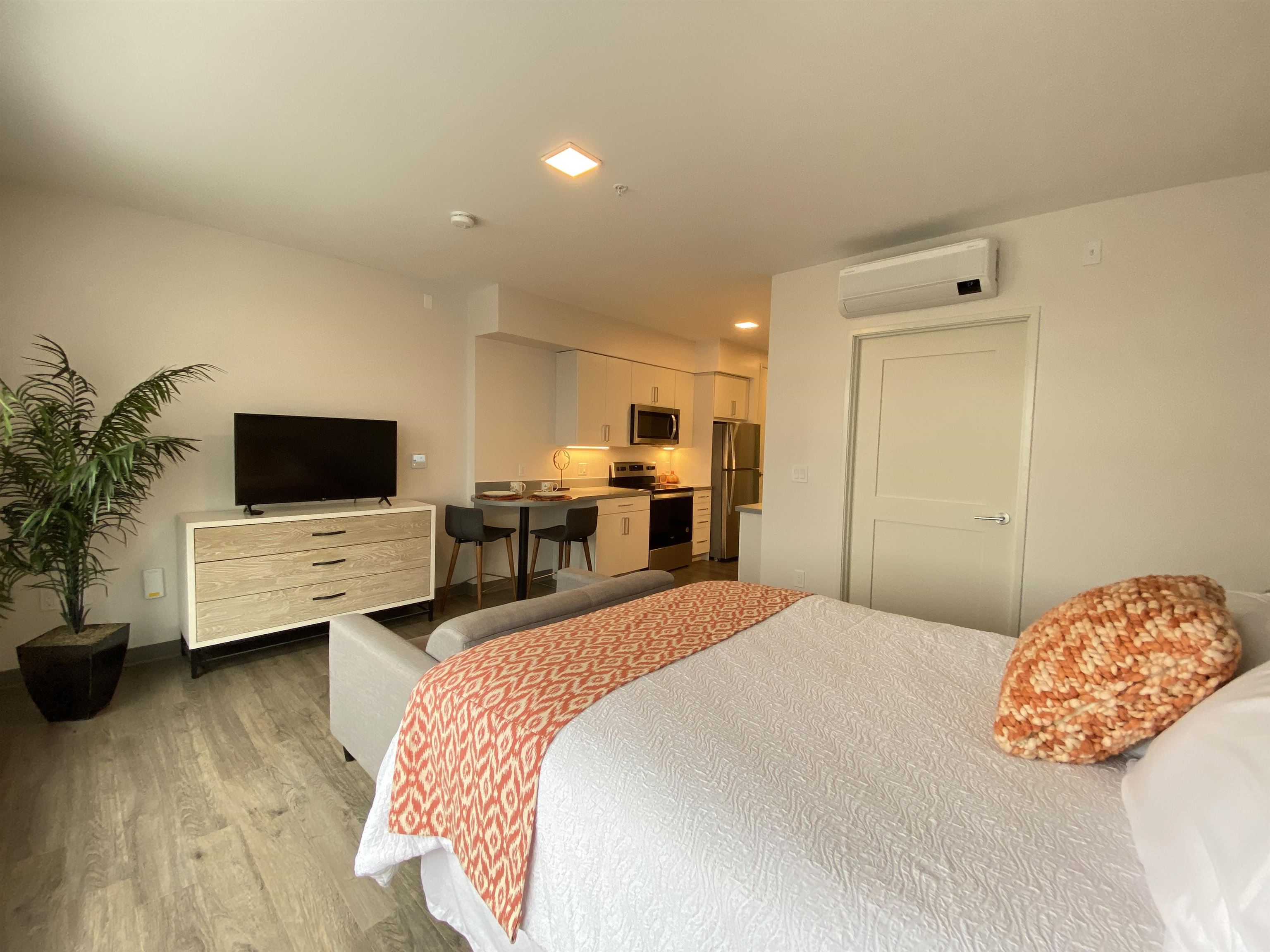 409 Elm Street, Unit 614 Manchester, NH 03101 - Photo 6 of 40